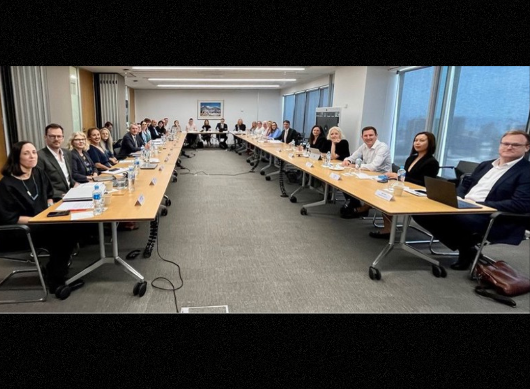 Photo of the roundtable by the Attorney-General’s office.